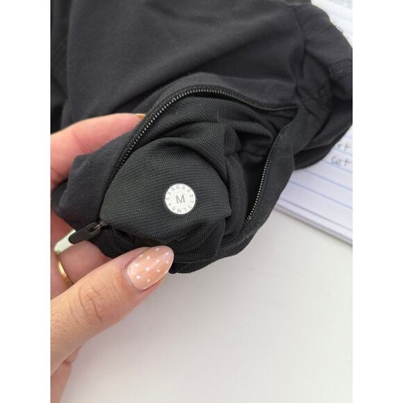 Lululemon black in mind pant 29" inseam - size medium - Picture 4 of 8